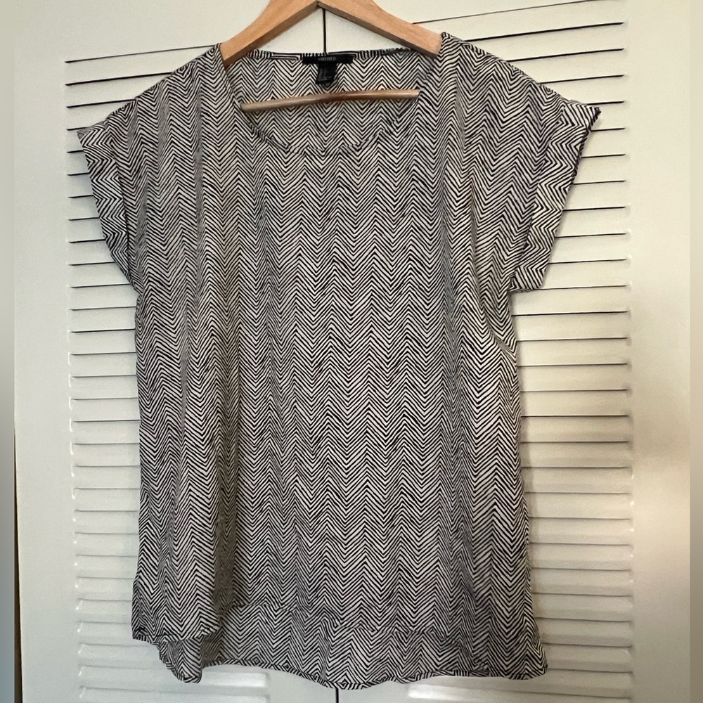 Forever 21 Black and White Chevron Blouse